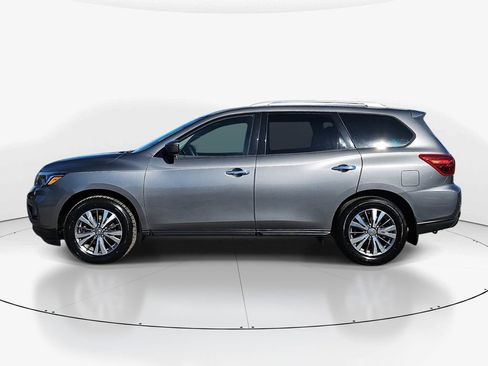 Used 2019 Nissan Pathfinder S image 8