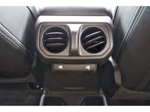 Used 2022 Jeep Gladiator Sport AWD/4WD image 15