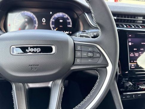 New 2025 Jeep Grand Cherokee Laredo X image 16