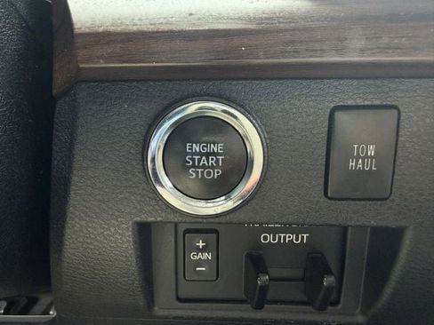 Used 2020 Toyota Tundra Limited image 21