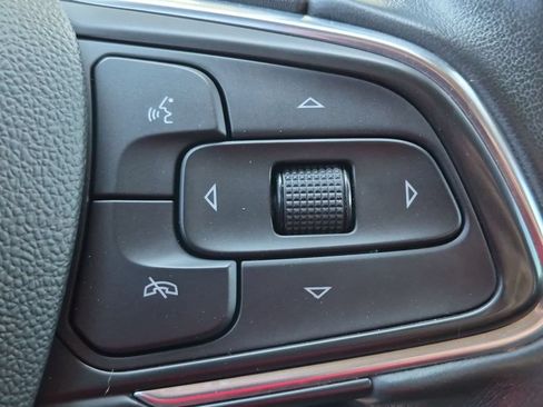 Used 2021 Buick Envision Preferred AWD/4WD image 19