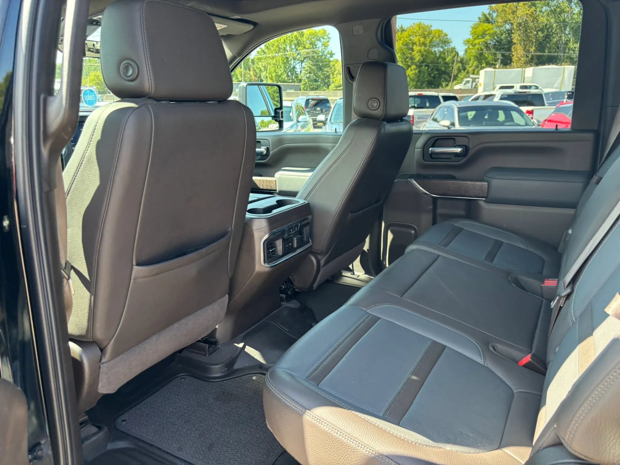 Used 2021 GMC Sierra 2500 Denali w/ Denali Ultimate Package AWD/4WD image 15