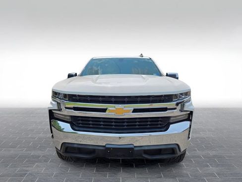 Used 2020 Chevrolet Silverado 1500 LT RWD image 2