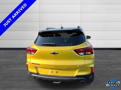 Used 2023 Chevrolet TrailBlazer RS w/ Sun and Liftgate Package FWD image 4