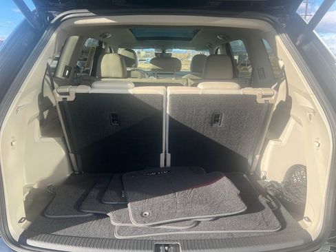 Used 2023 Volkswagen Atlas SE w/ Panoramic Sunroof Package image 25