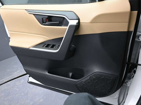New 2025 Toyota RAV4 LE image 11