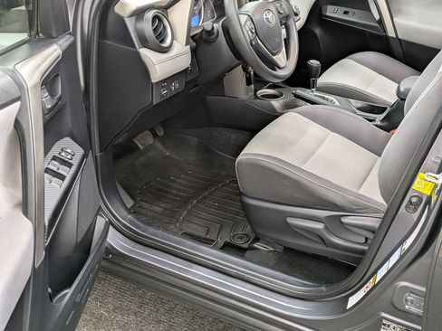 Used 2014 Toyota RAV4 XLE AWD/4WD image 20