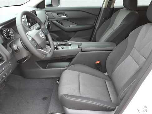 New 2026 Nissan Rogue SV image 14