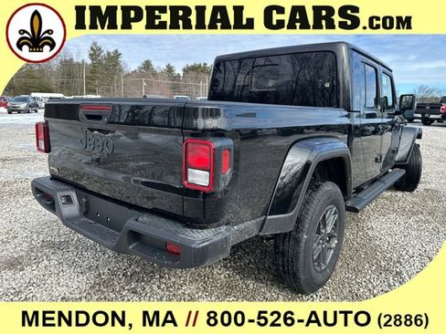 New 2026 Jeep Gladiator Sport image 13
