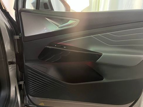 Used 2023 Volkswagen ID.4 Pro S image 11