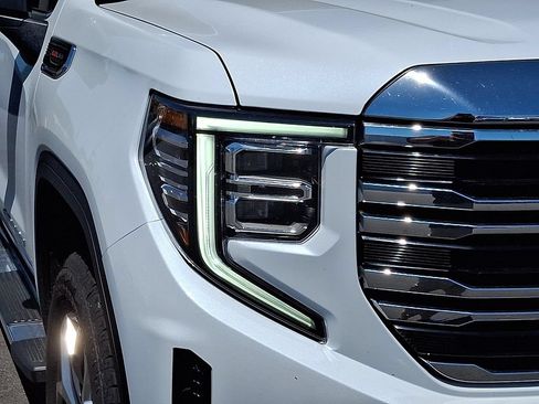 Used 2026 GMC Sierra 1500 SLT w/ SLT Premium Plus Package AWD/4WD image 10
