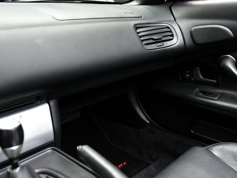 Used 2005 Honda S2000 image 27