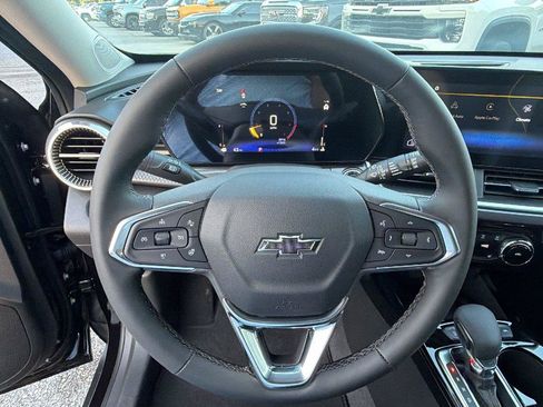 New 2026 Chevrolet Trax ACTIV w/ Sunroof Package FWD image 21