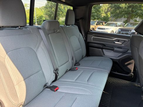 Used 2022 RAM 1500 Big Horn AWD/4WD image 33