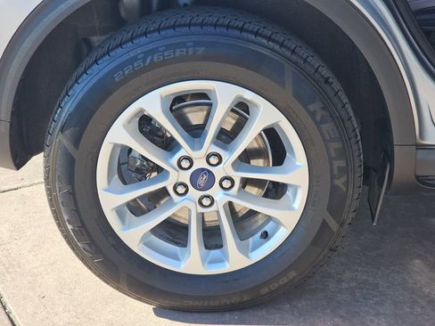 Used 2022 Ford Escape SE image 37