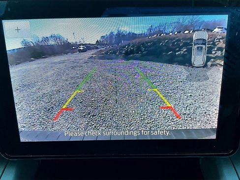 Used 2023 Ford Explorer XLT image 18