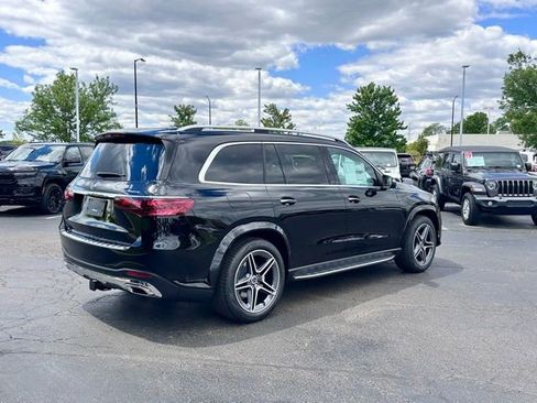 New 2026 Mercedes-Benz GLS 450 4MATIC image 11