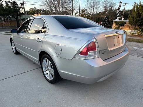 Used 2009 Ford Fusion SEL image 7