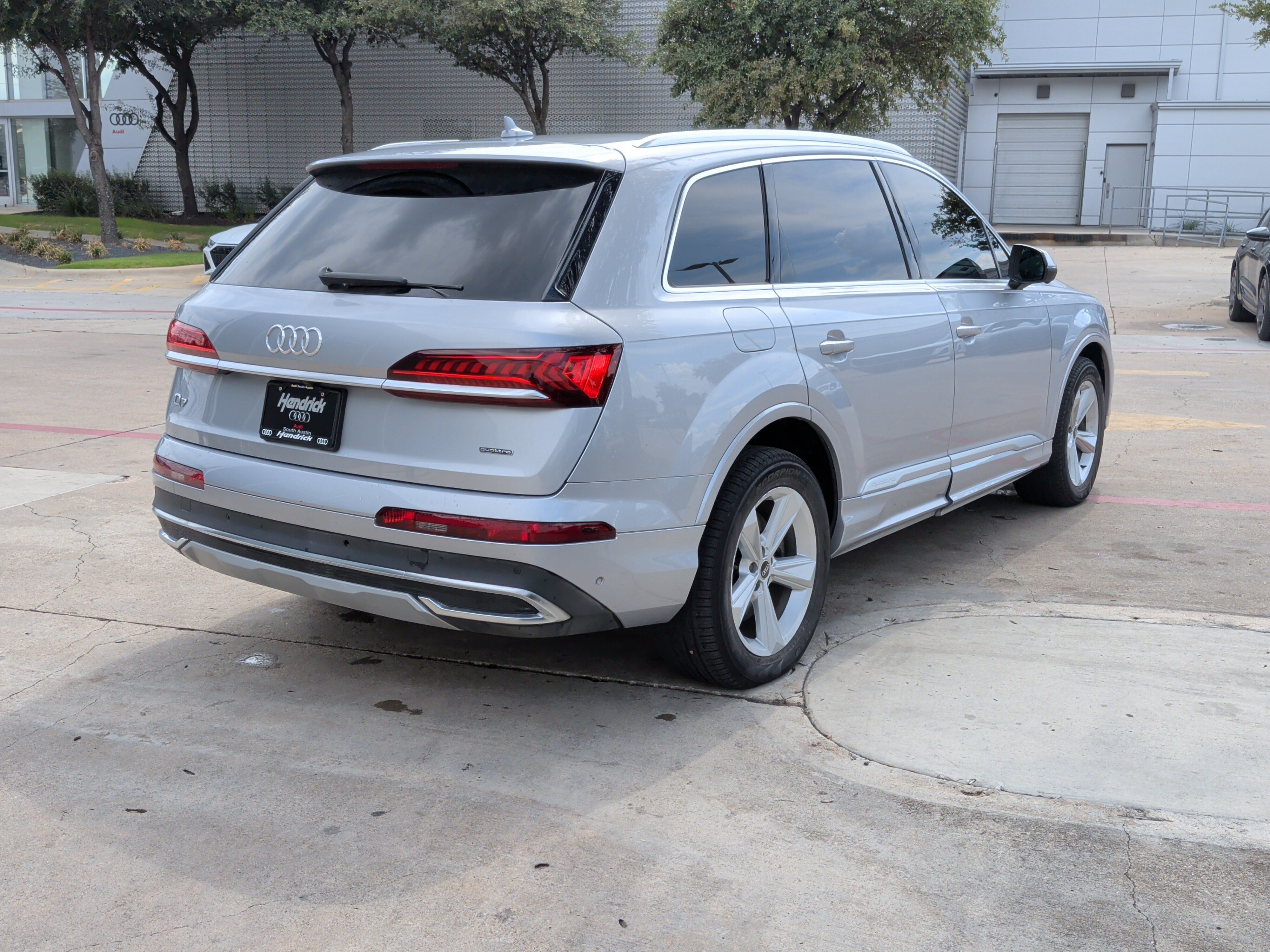 Used 2022 Audi Q7 2.0T Premium Plus w/ Premium Plus Package AWD/4WD image 10