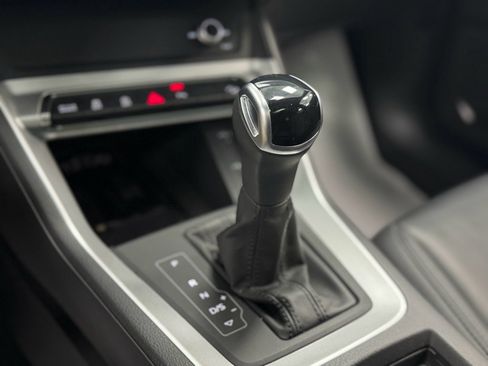 Used 2025 Audi Q3 2.0T Premium image 25