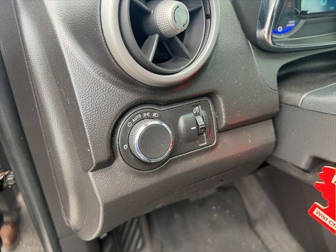 Used 2016 Chevrolet Trax LS image 15