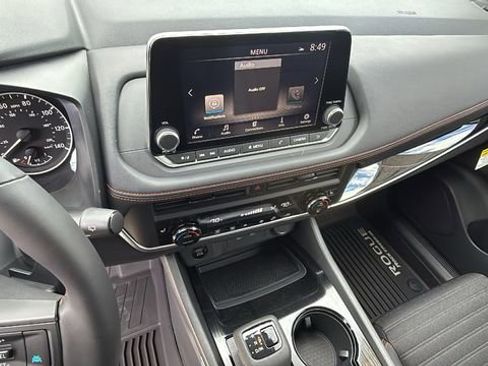 New 2026 Nissan Rogue SV AWD/4WD image 15