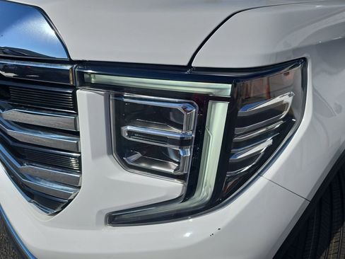 Used 2025 GMC Sierra 1500 SLT RWD image 32