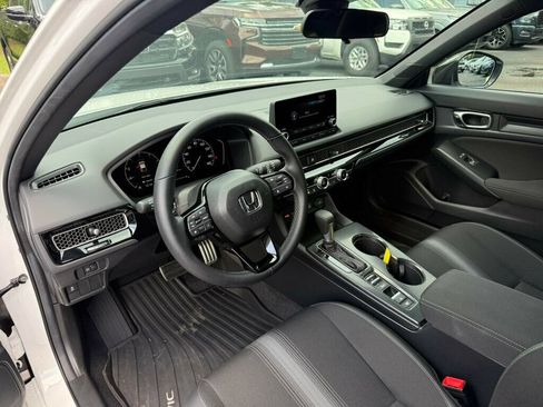 Used 2026 Honda Civic Sport image 3