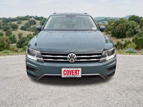 Used 2021 Volkswagen Tiguan SE FWD image 2