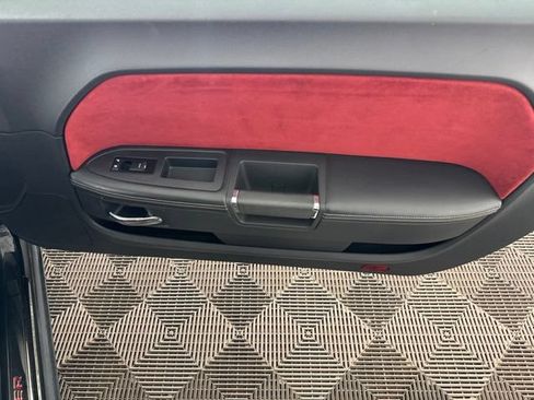 Used 2013 Dodge Challenger SRT8 w/ Harman Kardon Audio Group RWD image 23