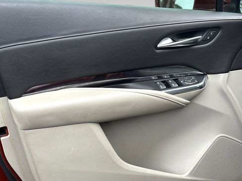 Used 2019 Cadillac XT4 Luxury FWD image 14