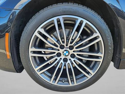 Used 2018 BMW 530e image 22