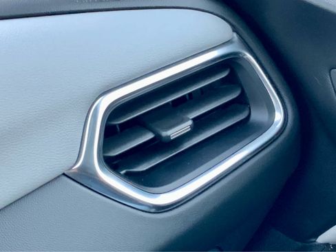 Certified 2022 Chevrolet Equinox LS image 44