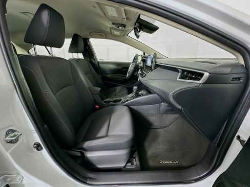 Used 2023 Toyota Corolla LE w/ Carpet Mat Package (TMS) image 29