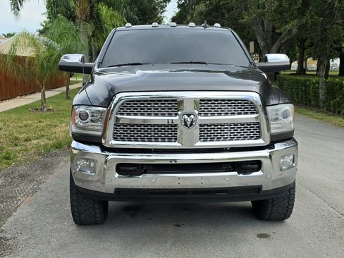 Used 2017 RAM 3500 Laramie AWD/4WD image 2