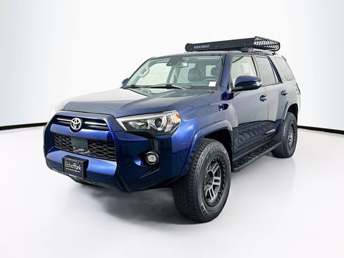 Used 2021 Toyota 4Runner SR5 Premium w/ Moonroof Package AWD/4WD image 3
