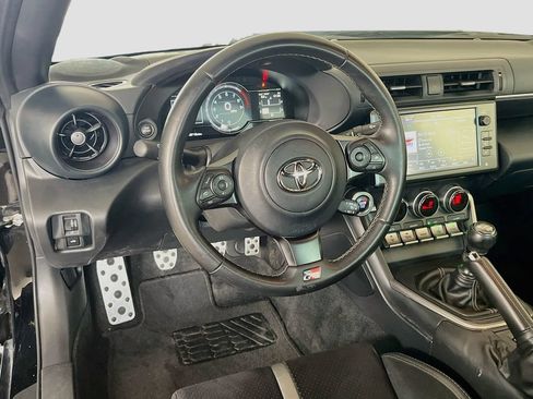 Used 2025 Toyota GR86 Premium RWD image 22