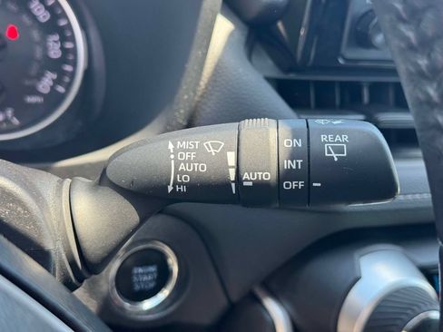 Used 2021 Toyota RAV4 XLE w/ Convenience Package AWD/4WD image 23