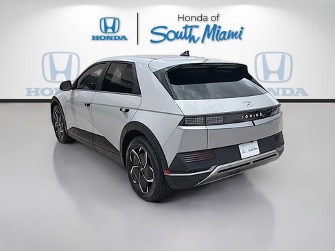 Used 2024 Hyundai Ioniq 5 SEL RWD image 5