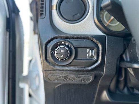 New 2026 Jeep Gladiator Sport image 25