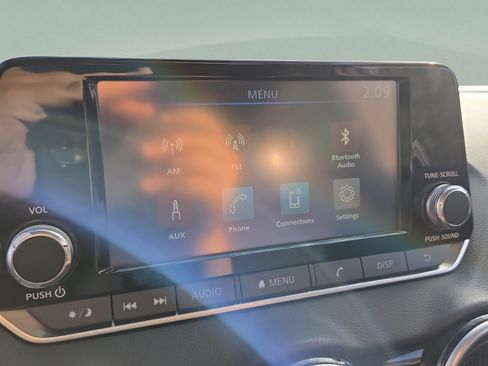 Used 2024 Nissan Sentra S FWD image 19
