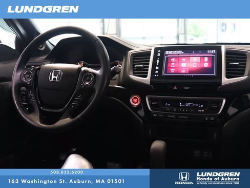 Used 2017 Honda Ridgeline Black Edition image 4