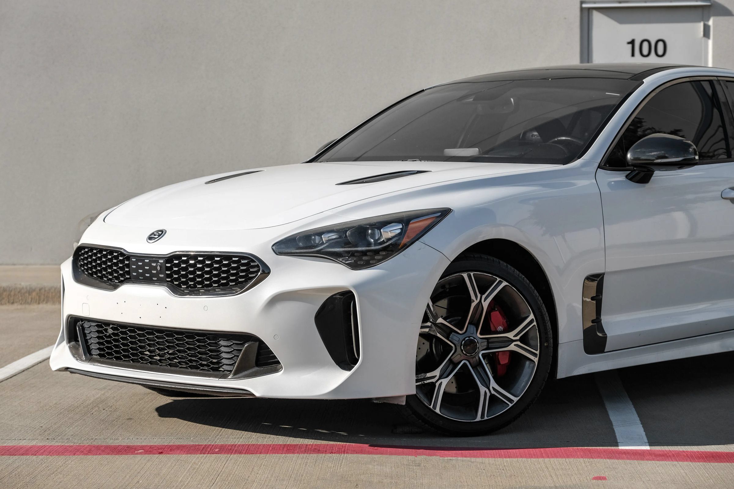 Used 2020 Kia Stinger GT2 RWD image 12