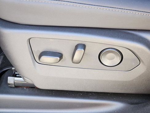 New 2025 GMC Hummer EV 2X image 19