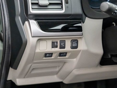 Used 2018 Subaru Forester 2.5i Limited w/ Popular Package #2 image 19