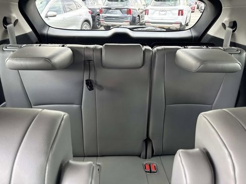 Certified 2022 Toyota Highlander XLE image 21