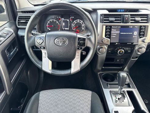 Used 2024 Toyota 4Runner SR5 AWD/4WD image 22