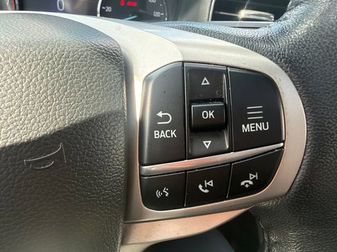 Used 2022 Ford Explorer XLT w/ Equipment Group 202A AWD/4WD image 21