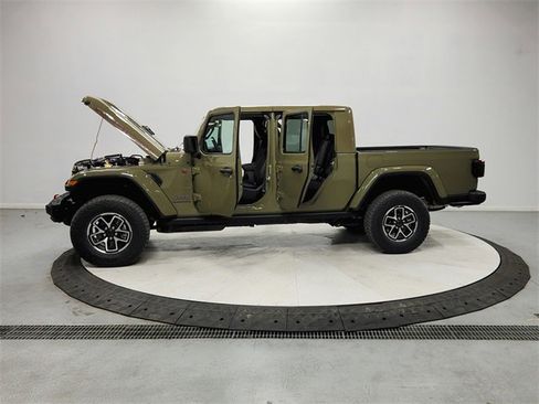 New 2026 Jeep Gladiator Rubicon image 12