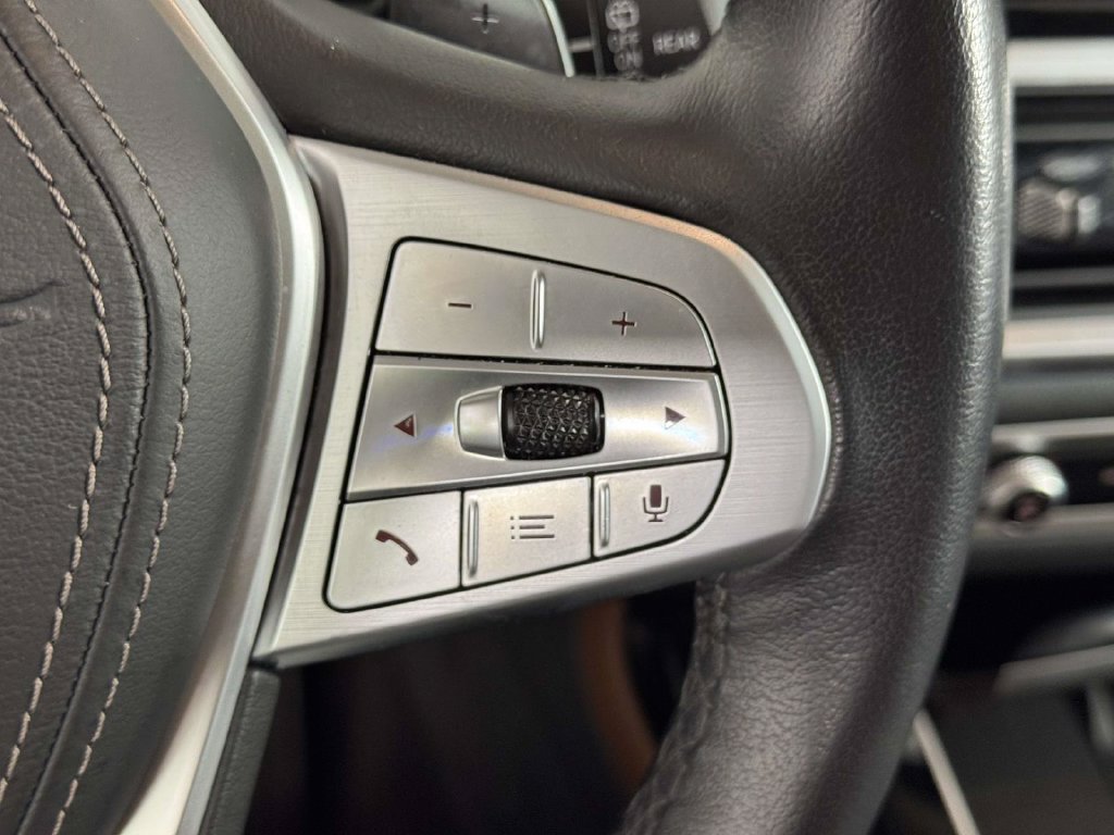Used 2023 BMW X7 xDrive40i AWD/4WD image 22